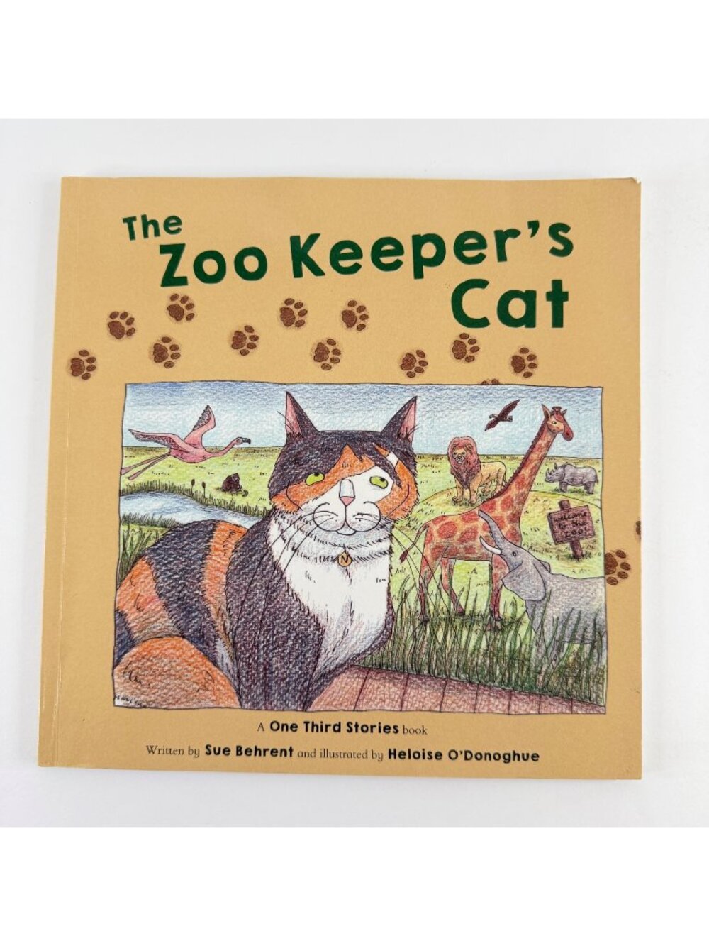 2/$6 The Zoo Keeper’s Cat book Sue Behrent-One Third Stories English and Spanish